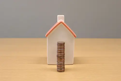 Dove finiscono i soldi delle famiglie: come cambiano le abitudini quando l’economia rallenta