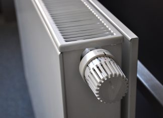 accensione termosifoni per riscaldamento