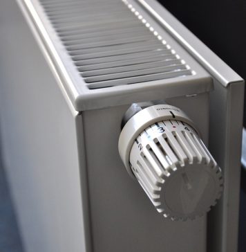 accensione termosifoni per riscaldamento